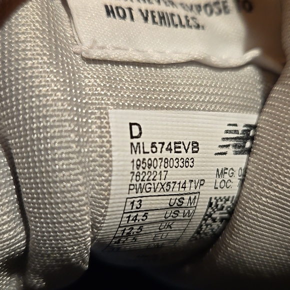 New Balance Men's Classic 574 Blue and White Sneakers Size 13 - Picture 6 of 8